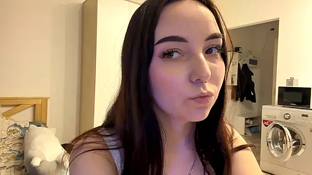 WhiteNoiseJoy's cam snapshot