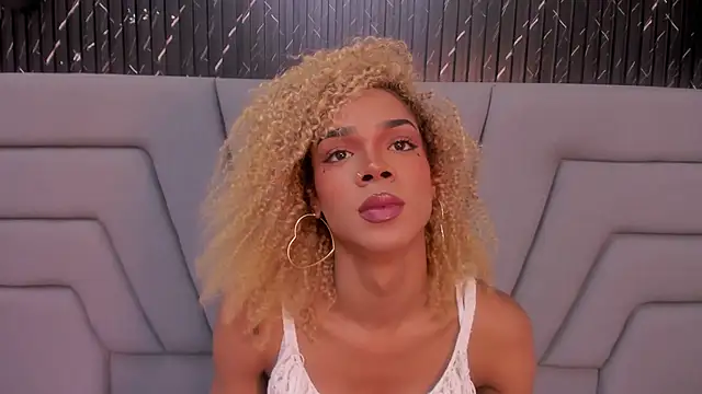 NaomiSteward live sex cam