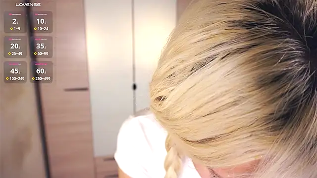 LorrieWilcinski live sex cam