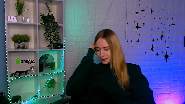 molly_lesser's cam snapshot