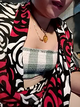 Sinhlinh2020's cam snapshot