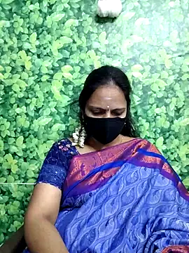 Queen-Neha's cam snapshot