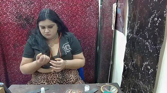 GoddessLorenaFindom's cam snapshot