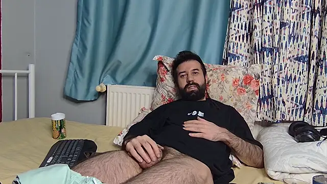 hairybearcb's cam snapshot