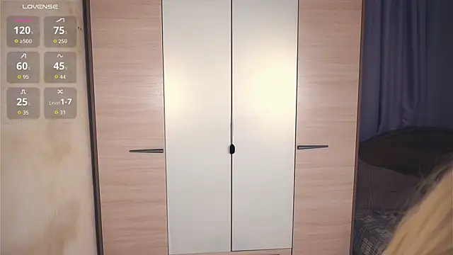 LorrieWilcinski live sex cam