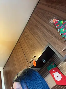 Hotmomcheckk_ live sex cam