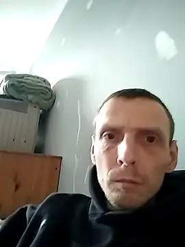 CrookedBunk3527 live sex cam