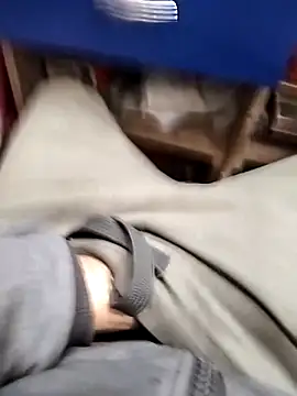 mohit08desi live sex cam