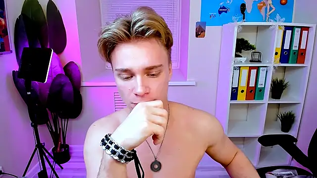 LawrenceMiles live sex cam