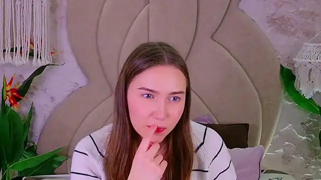 OliviaLay's cam snapshot