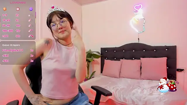 LEAH_TAY's cam snapshot