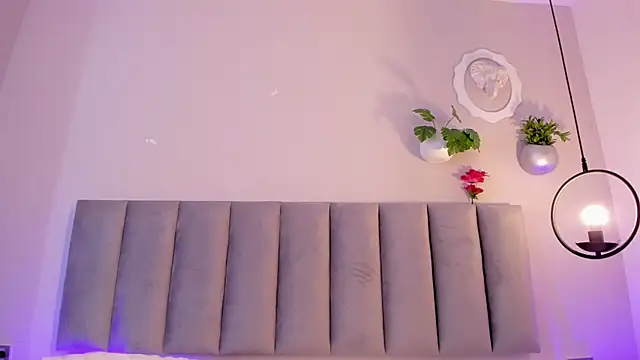 Emely_Deluxe's cam snapshot