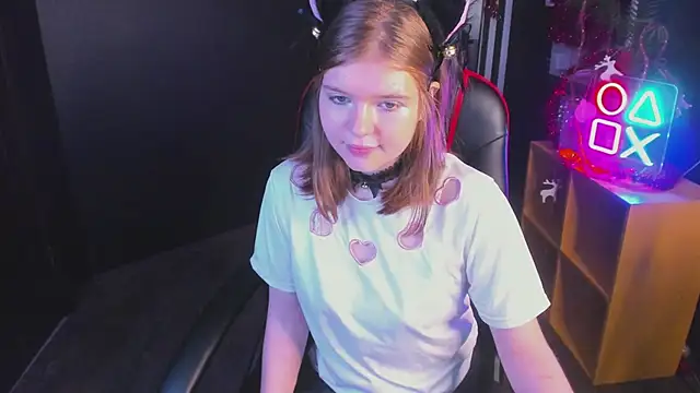 Lolly_Dollly's cam snapshot