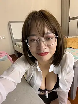 Mia-t's cam snapshot