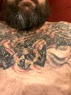 BeardedDaddy_live's cam snapshot