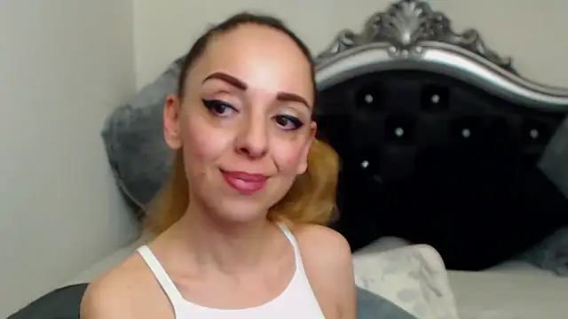 AylyneRichards's cam snapshot