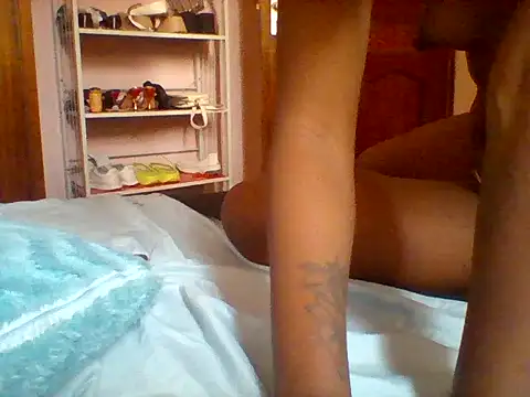 Hotty_254's cam snapshot