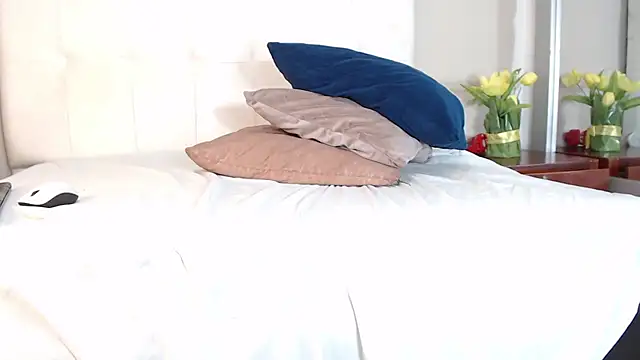 willow_smitt's cam snapshot