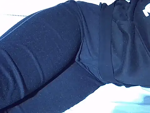 naughtycate_'s cam snapshot