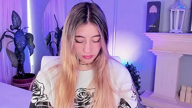 tiffany_becker's cam snapshot