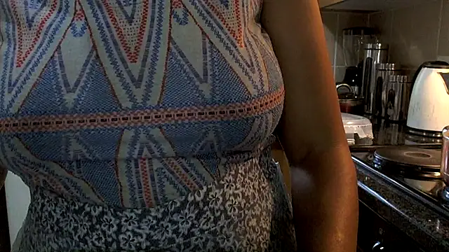 NewBeginnings8's cam snapshot