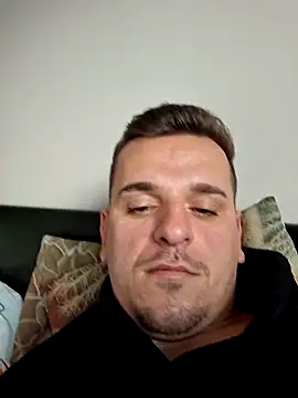 Huge_cock22cm live sex cam