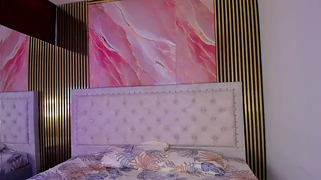 Lucy_boobss's cam snapshot