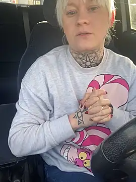 poussichienne live sex cam