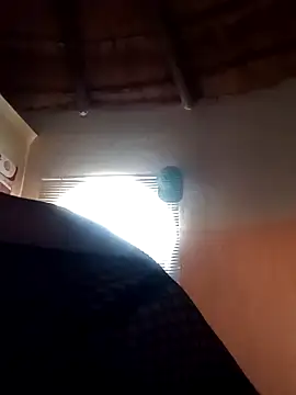 Pretty_miss_devilxxx35 live sex cam