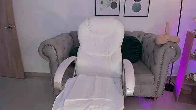 Aida_adams's cam snapshot