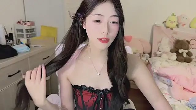 Onecutelittle's cam snapshot