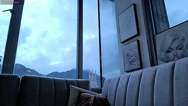 Ivanna_West's cam snapshot