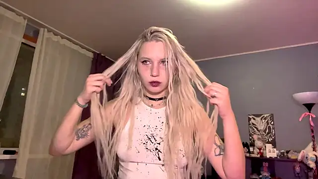 MiaMilla's cam snapshot