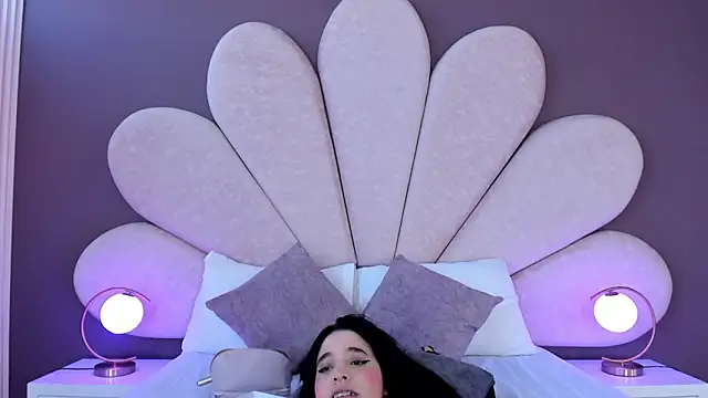 MeganR_'s cam snapshot