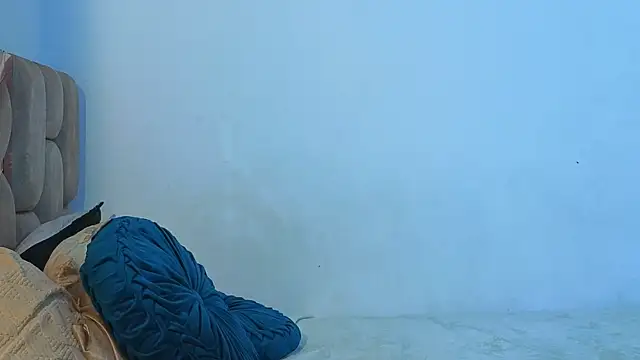 KloheCurvy live sex cam