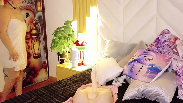 Anaise_latif's cam snapshot