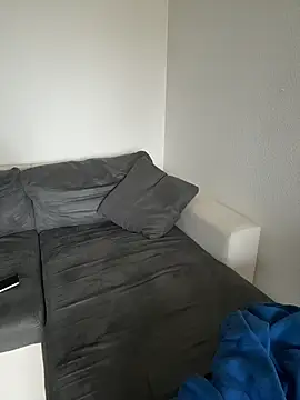 AssiaB's cam snapshot