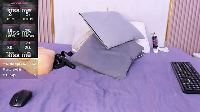 Skylar_Smith_'s cam snapshot