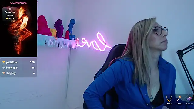 Scarlett_079's cam snapshot