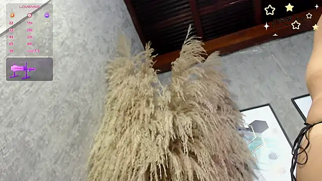 Lena_helleen live sex cam