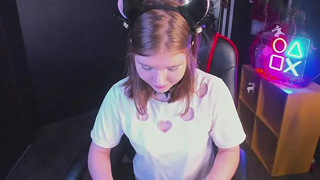 Lolly_Dollly's cam snapshot