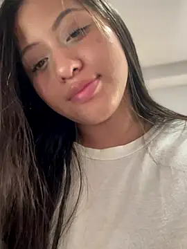 Estefanii- live sex cam