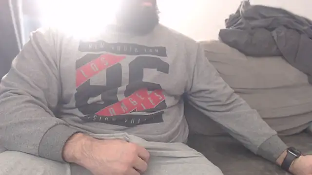 hugemachohandsome live sex cam