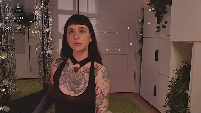 MichaellaMoon's cam snapshot