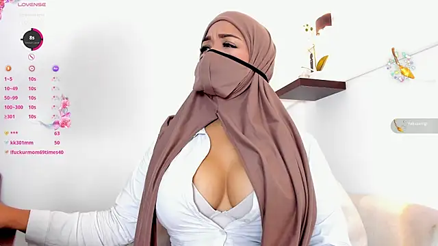 thaira_aly live sex cam