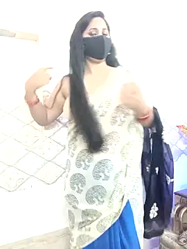 Cute_purnima live sex cam