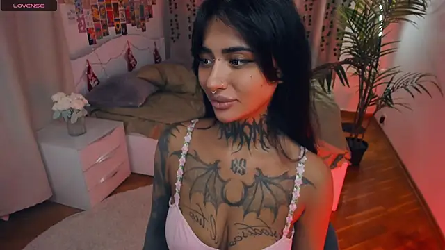 CharimgSabrina live sex cam