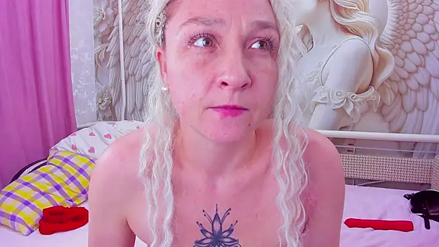 Gerald_and_Kristy live sex cam