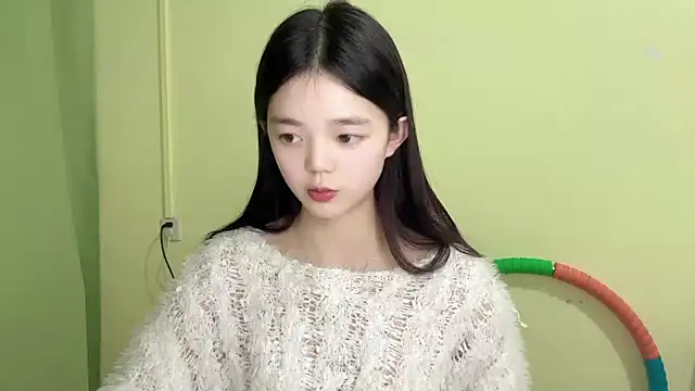 Nicole-13 live sex cam