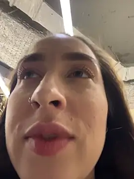 Holly_Play live sex cam